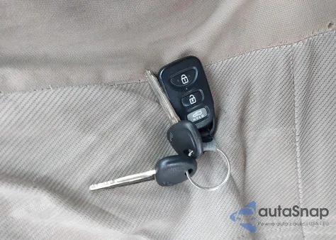 2012 Hyundai Elantra Gls (Ulsan Plant) z USA, uszkodzony, nr VIN KMHDH4AE0CU291202